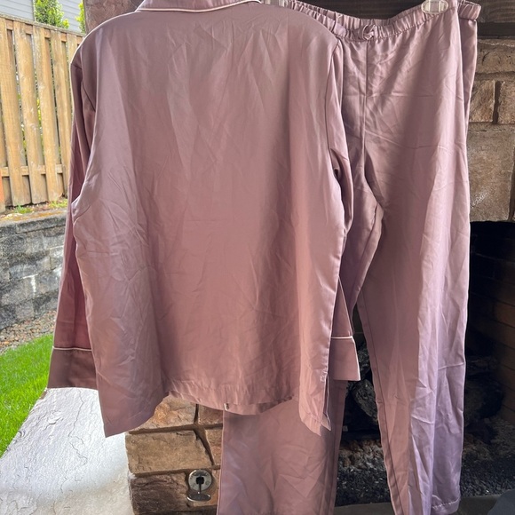 Dusty Rose Natori Pajama Set with White Piping XL - Picture 4 of 4